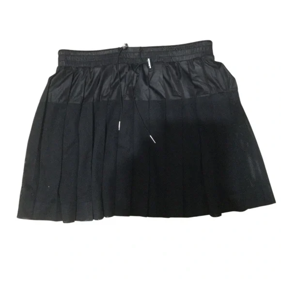 NYLORA - Picture 2 of 6